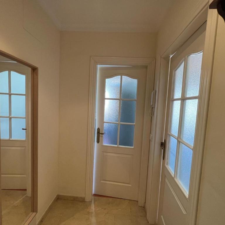 Urban Retreat with Views & Terrace - Apartamento de 2 dormitorios - 33