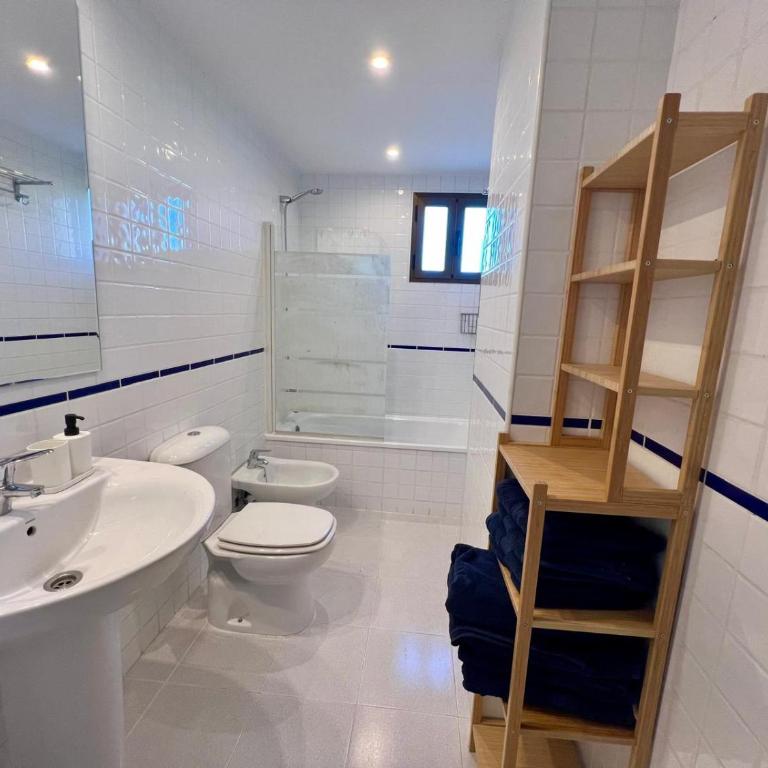 Urban Retreat with Views & Terrace - Apartamento de 2 dormitorios - 20