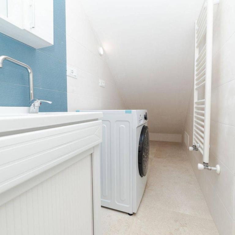 Villa Donnosanto a 5 Minuti Da Spiaggia. Ostuni 10 - Villa with Private Pool - 20