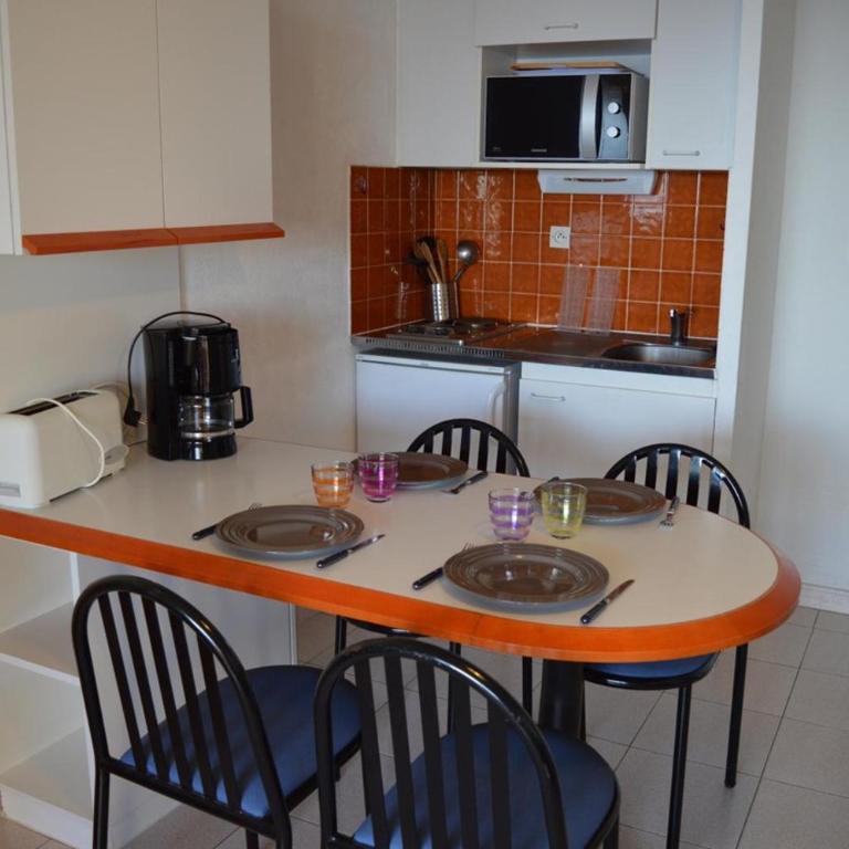 Appart Studio cabine 4 couchages BANYULS SUR MER BN120-4202 - Apartment mit Aussicht und Balkon - 2