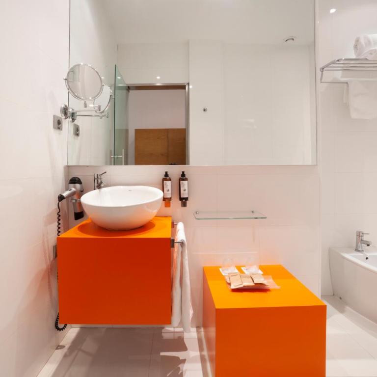 Petit Palace Plaza Málaga - Habitación Doble Pequeña - 6
