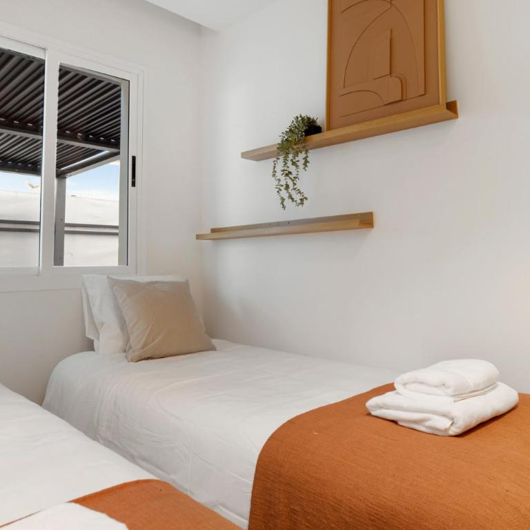 Stylish 2BR in Estepona, Walk to Beach & Old Town - Apartamento de 2 dormitorios - 8