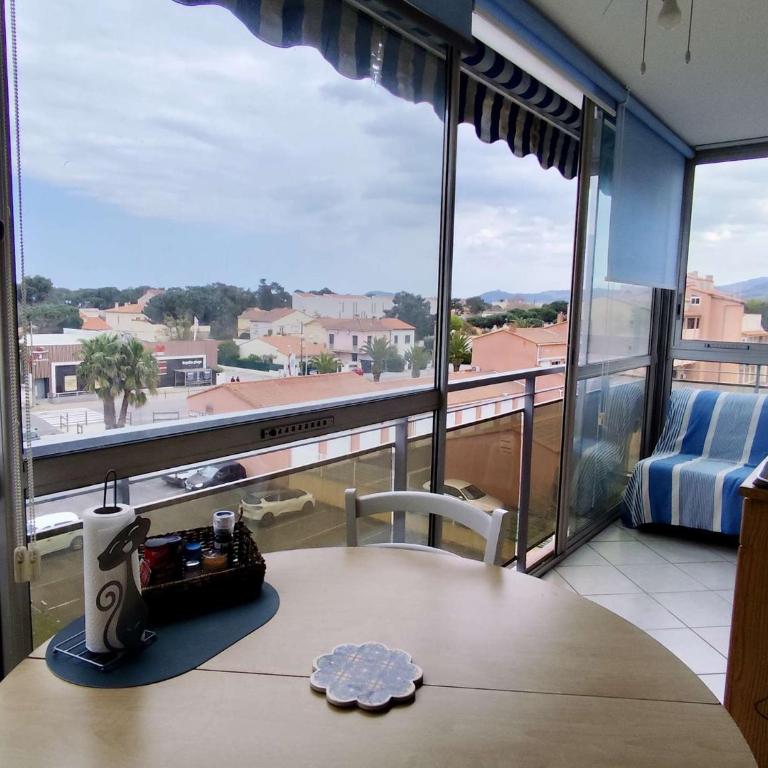Appartement T2 à 300m de la plage- 4 couchages - AR850-173 - Apartment - 1