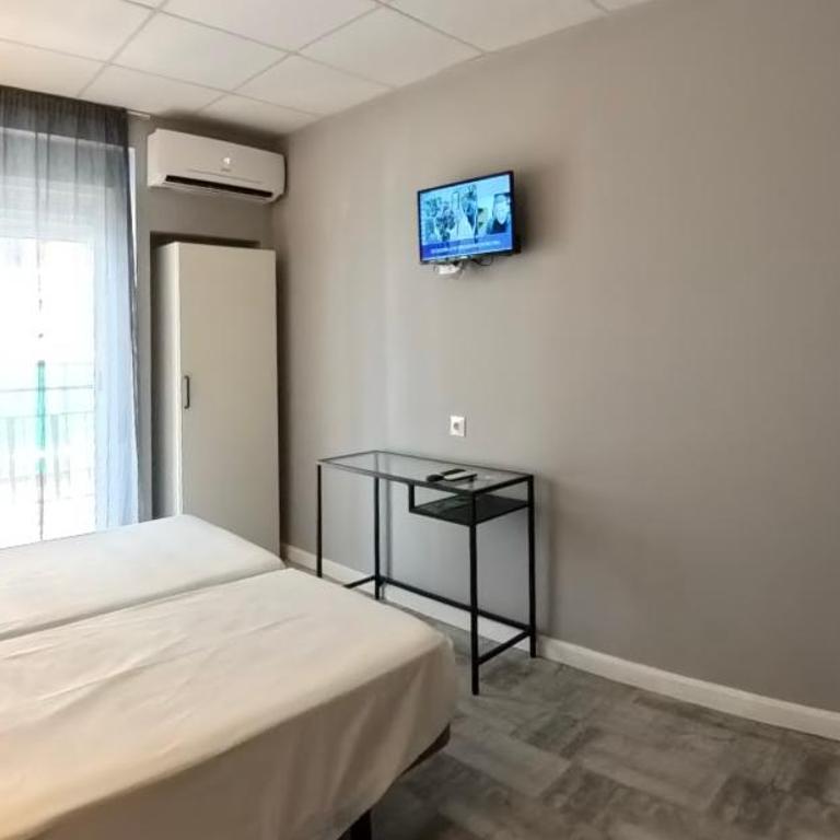 Hotel Bed and Breakfast Benidorm - Habitación Doble - 2 camas - 5