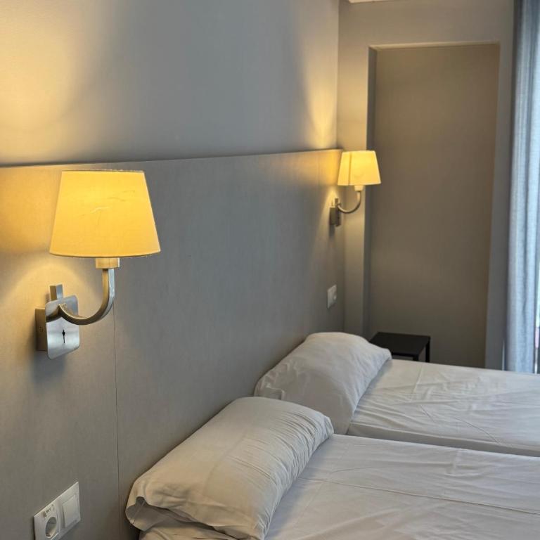 Hotel Bed and Breakfast Benidorm - Habitación Doble - 2 camas - 6