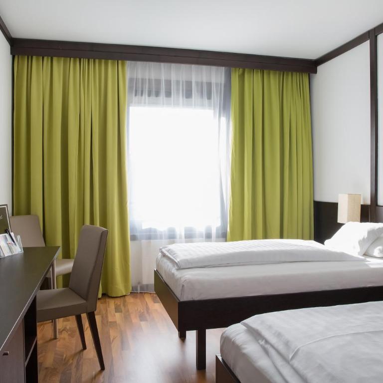 Hotel Central - Habitación Doble Estándar - 2 camas - 1