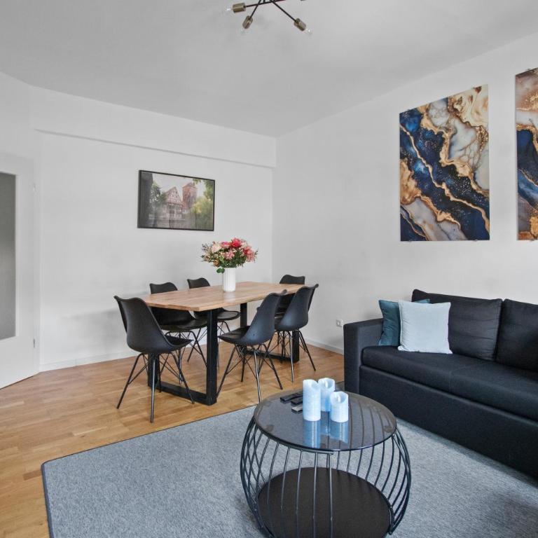 Altstadt - Exklusive 3-Zi-Wohnung für 6 Personen mit 90 qm, großer Dachterrasse, Parkplatz, WLAN - Apartment mit 2 Schlafzimmern - 13