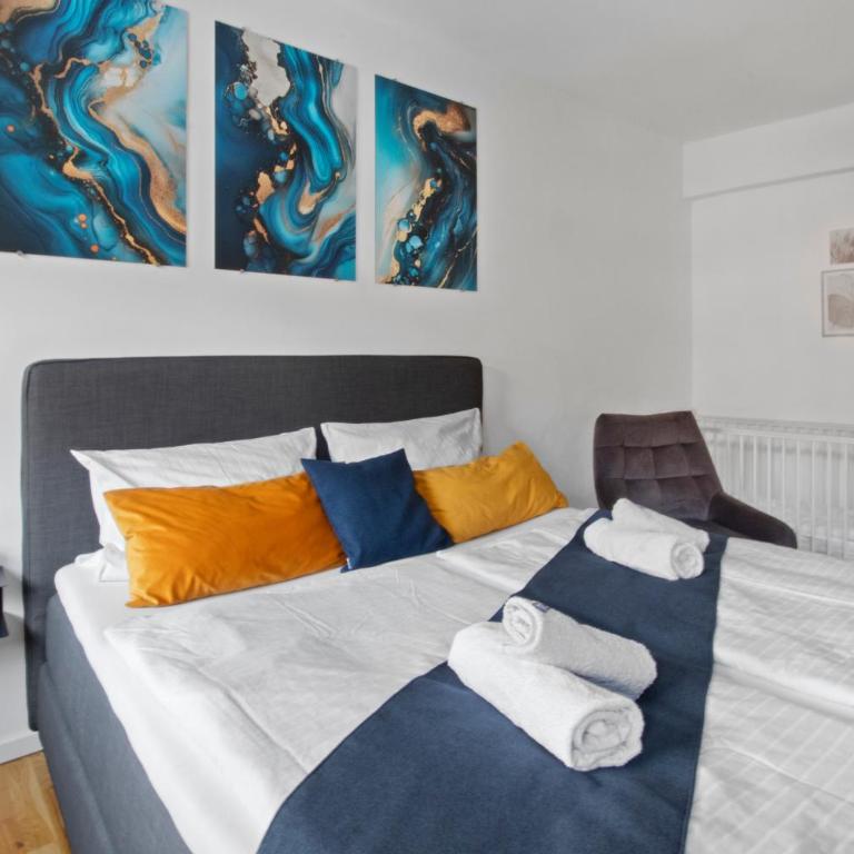 Altstadt - Exklusive 3-Zi-Wohnung für 6 Personen mit 90 qm, großer Dachterrasse, Parkplatz, WLAN - Apartment mit 2 Schlafzimmern - 21
