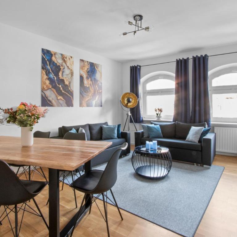 Altstadt - Exklusive 3-Zi-Wohnung für 6 Personen mit 90 qm, großer Dachterrasse, Parkplatz, WLAN - Apartment mit 2 Schlafzimmern - 11