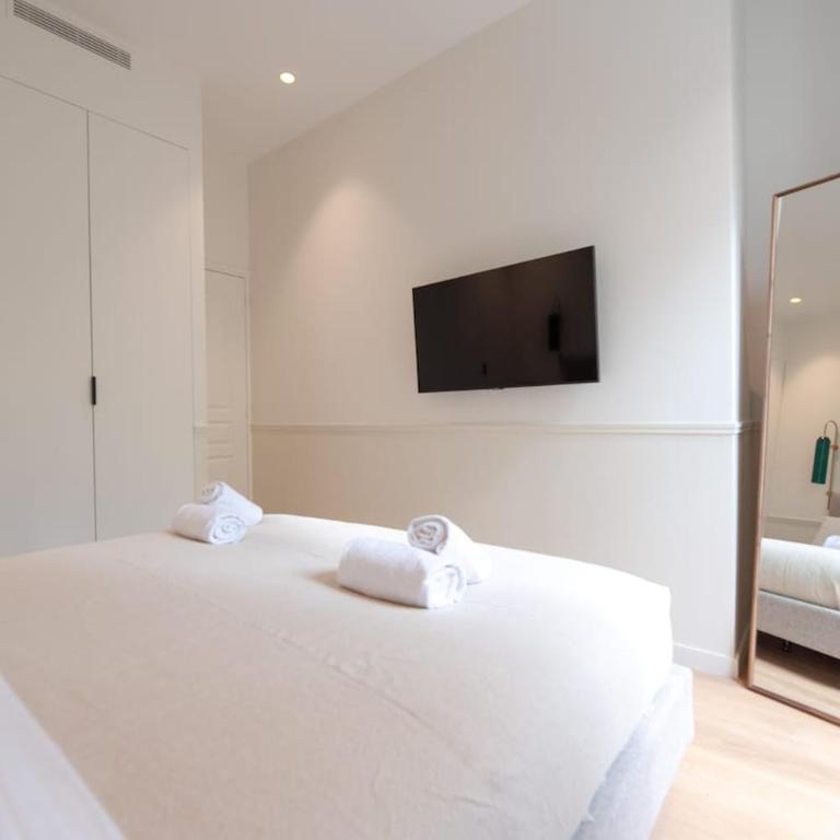 Appartement luxe 2 chambres Grands Boulevards 4-6P - Appartement 3 Chambres - 4