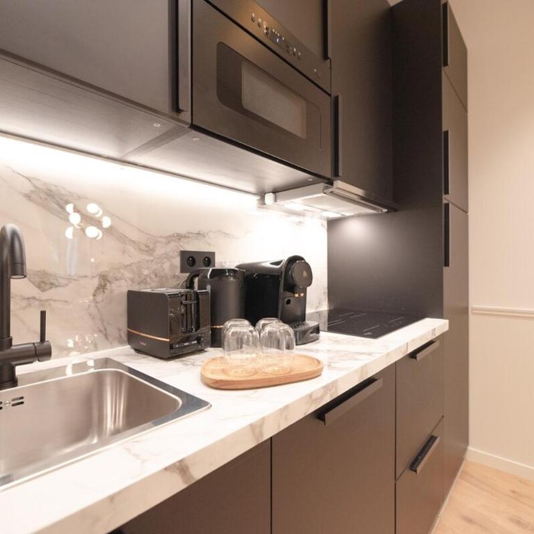 Appartement luxe 2 chambres Grands Boulevards 4-6P - Appartement 3 Chambres - 7