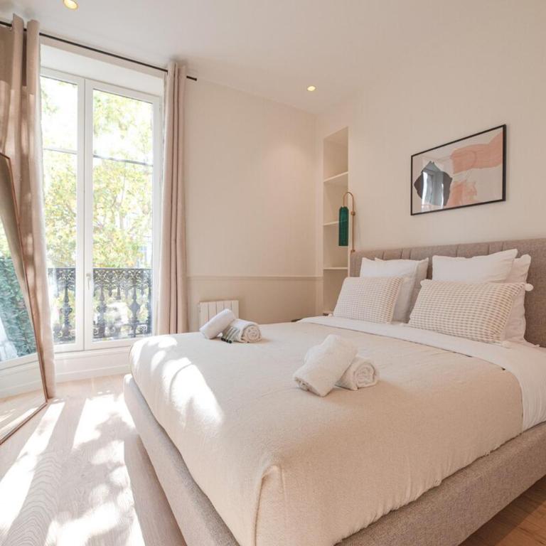 Appartement luxe 2 chambres Grands Boulevards 4-6P - Appartement 3 Chambres - 9