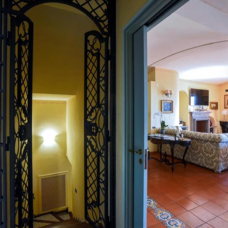 Villa Margherita Amalfi Coast - Camera Matrimoniale Deluxe con Balcone e Vista Mare - 26