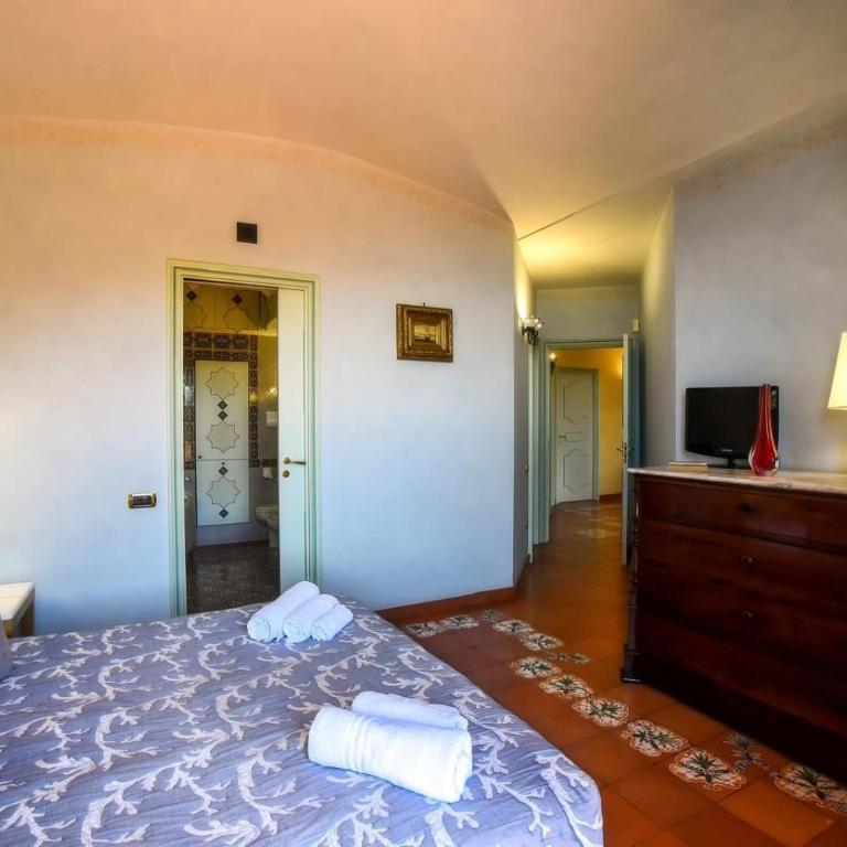 Villa Margherita Amalfi Coast - Camera Matrimoniale Deluxe con Balcone e Vista Mare - 24