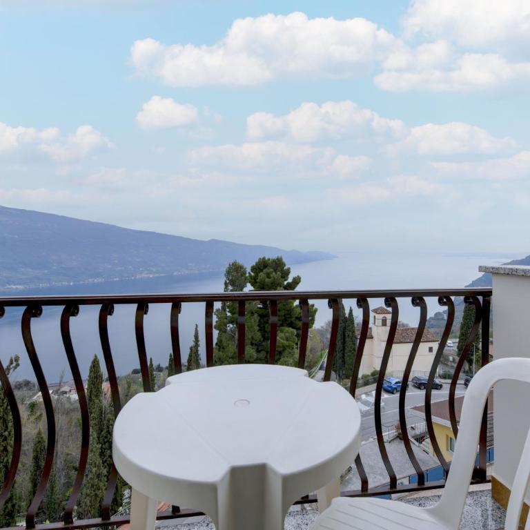Hotel Bellavista - Camera Standard Matrimoniale/Doppia con Letti Singoli con Vista Lago - 12