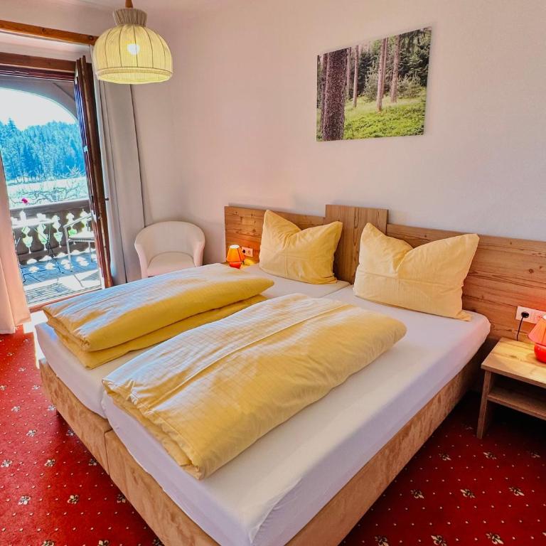 Landhotel Gasthof Eichhof Natters - Doppelzimmer mit Balkon - 1