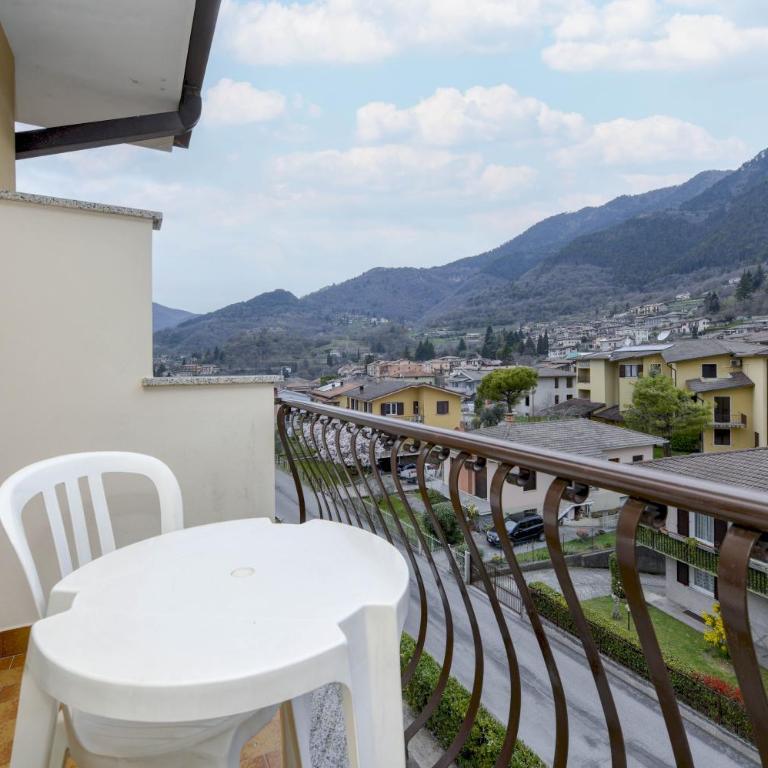 Hotel Bellavista - Camera Standard Matrimoniale/Doppia con Letti Singoli con Vista Montagna - 10