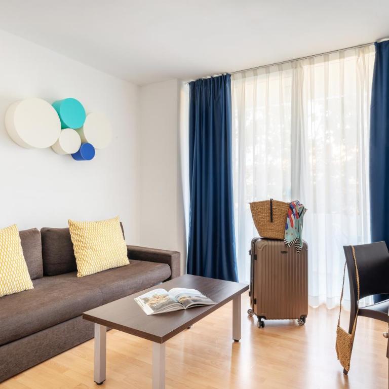 Aparthotel Ona Palamós - Apartamento Superior con terraza - 8