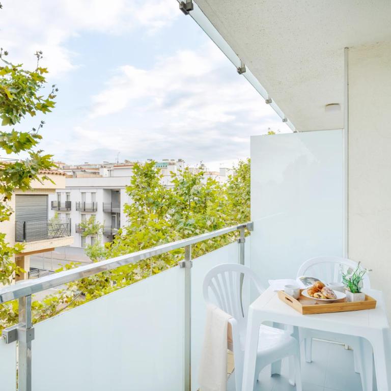 Aparthotel Ona Palamós - Apartamento Superior con terraza - 2