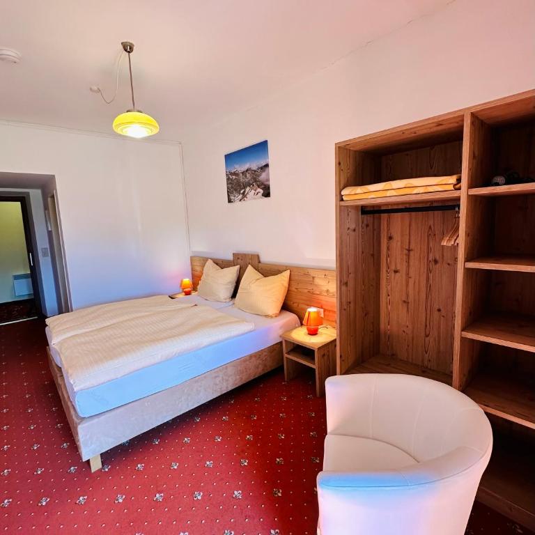 Landhotel Gasthof Eichhof Natters - Doppelzimmer mit Balkon - 2