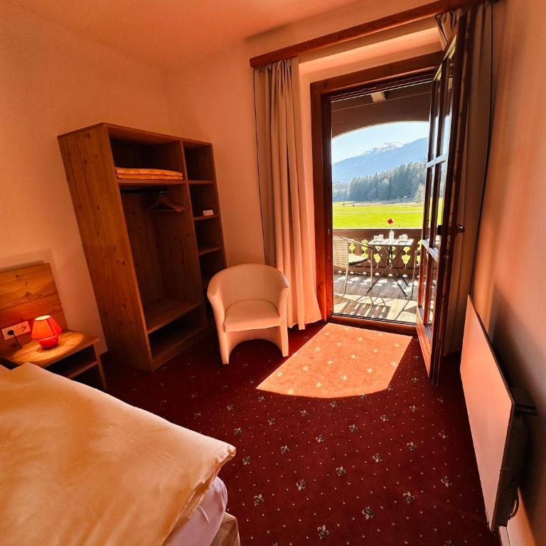 Landhotel Gasthof Eichhof Natters - Doppelzimmer mit Balkon - 9