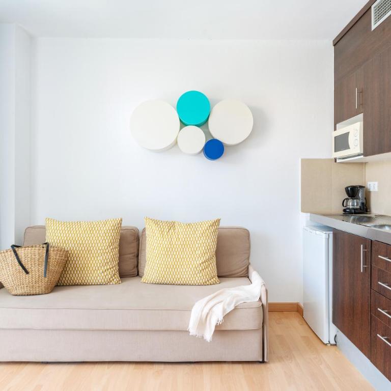 Aparthotel Ona Palamós - Apartamento con balcón - 2