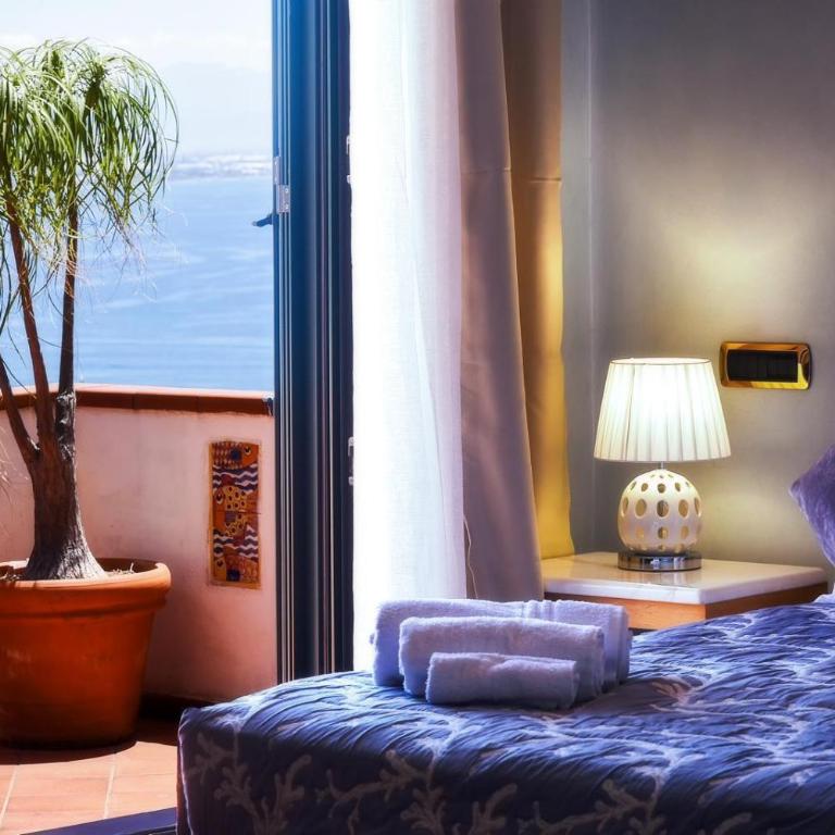 Villa Margherita Amalfi Coast - Camera Matrimoniale Deluxe con Balcone e Vista Mare - 11