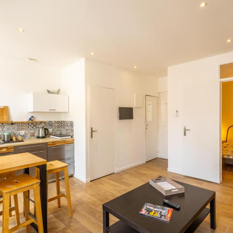 Lou Pistou Appartement lumineux près de la plage - Apartment mit 1 Schlafzimmer - 3