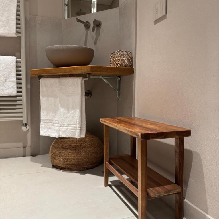 Il GrecAle - Camere e Appartamenti - Camera Matrimoniale con Balcone - 2