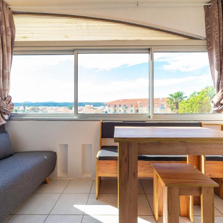 Vue lac & mer à pied - Séjour détente - Appartement 1 Chambre - Vue sur Lac - 17