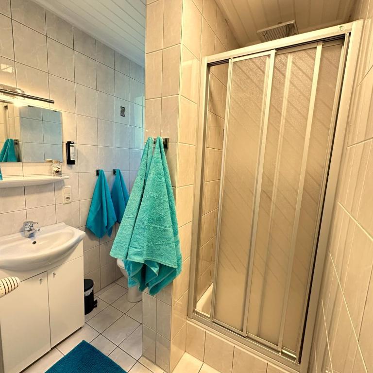 Gästehaus Gertrude - Doppelzimmer mit Balkon - 6