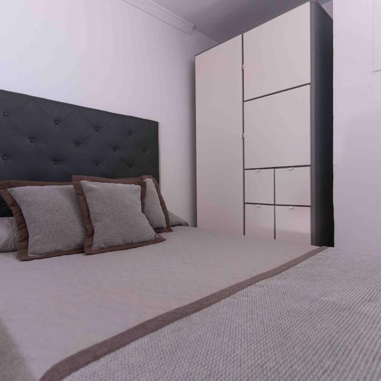 Beproud Gc - Two-Bedroom Apartment - 16