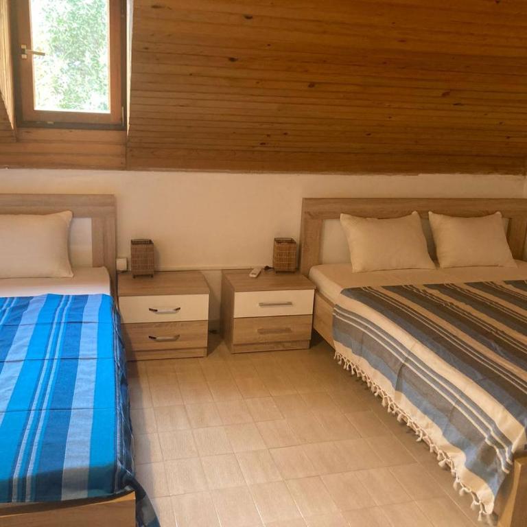 Kotor Bay Villa - Klasična Trokrevetna Soba - 1