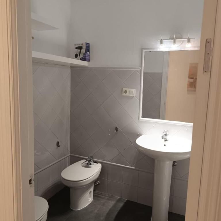 Tranquilo nuevo y centrico - Apartamento de 2 dormitorios - 4