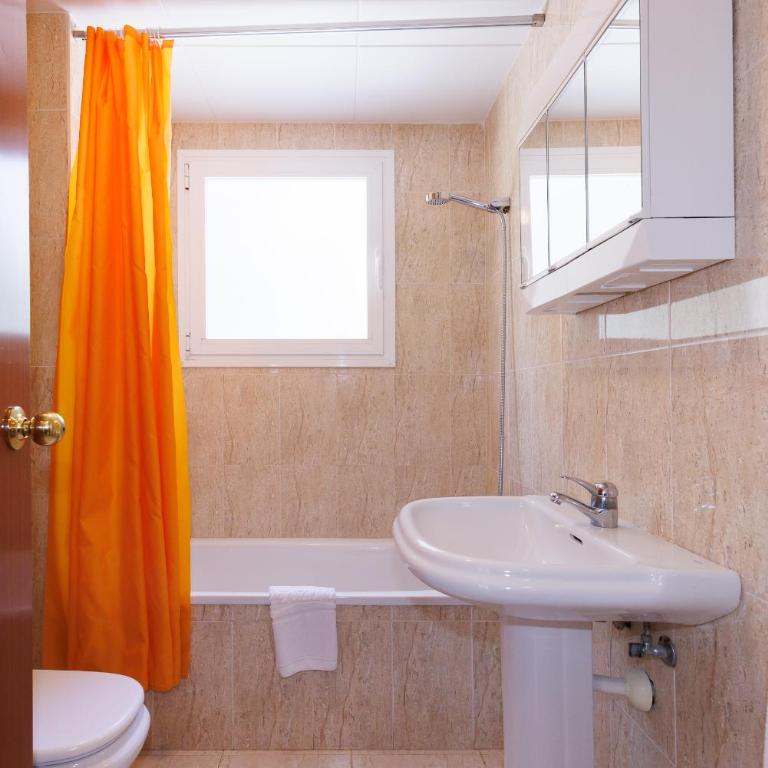 Rentalmar Calas de Miami - Apartamento de 2 dormitorios (4-6 adultos) - 24