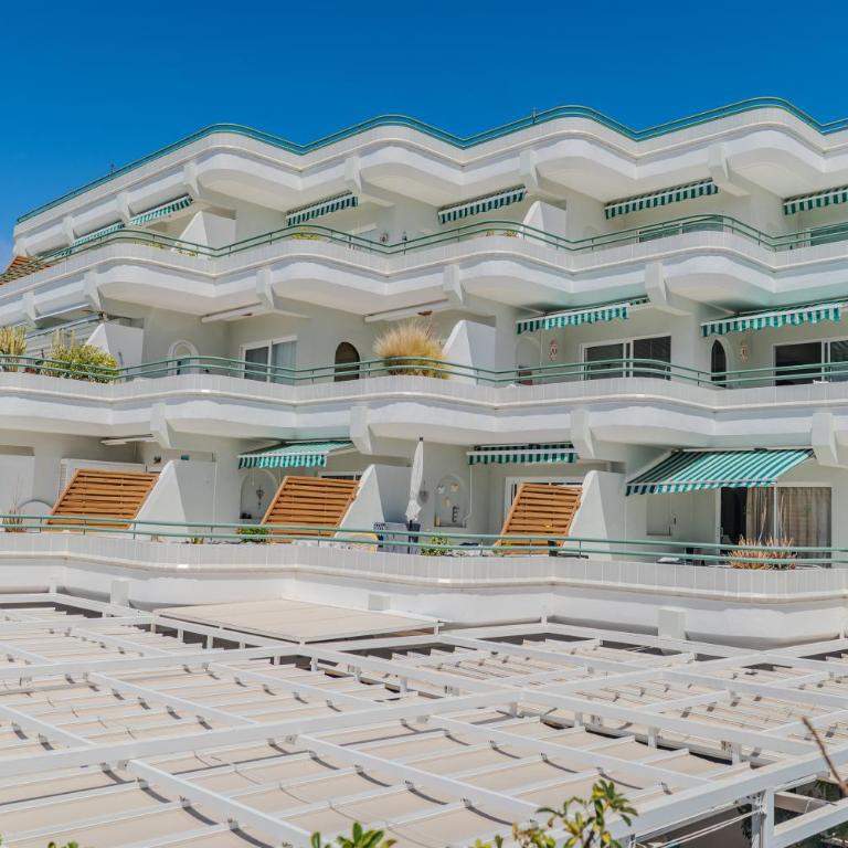 Apartamento con terraza en primera línea El Duque, Altamira - One-Bedroom Apartment - 54
