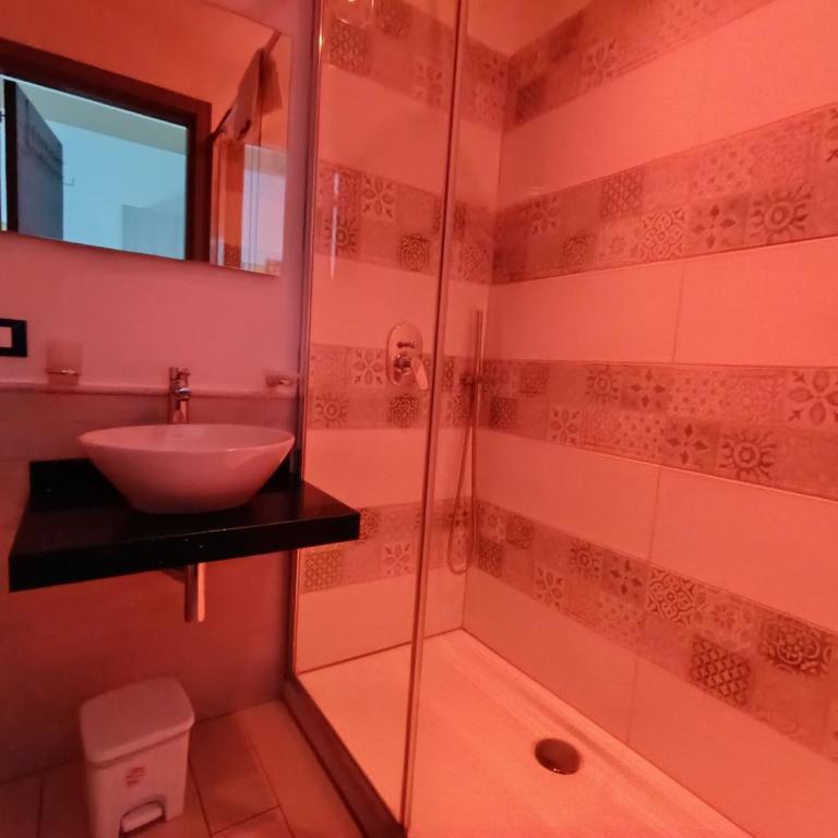 Le Cupole Decò - Camera Matrimoniale Deluxe con Balcone e Vista Città - 10