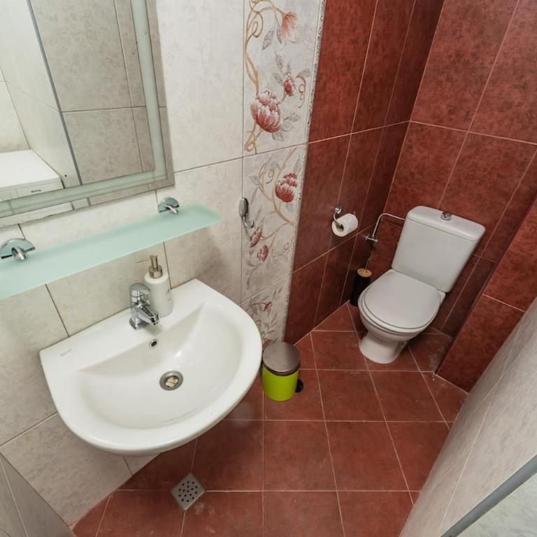 3BR Apartment with Free Pool and Parking Dobrota - Three-Bedroom Apartment - 29