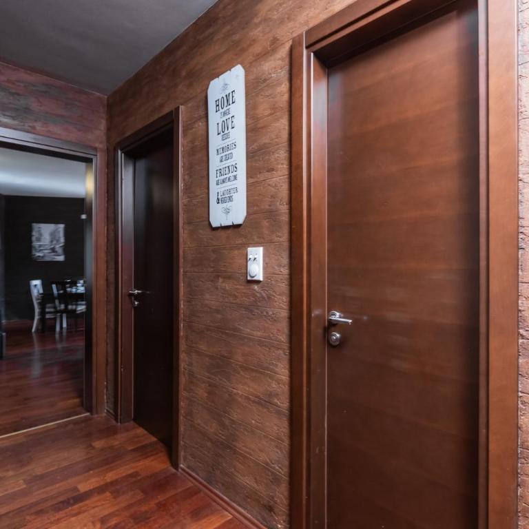 3BR Apartment with Free Pool and Parking Dobrota - Three-Bedroom Apartment - 30