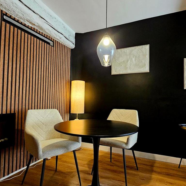 Suite dans le centre historique - One-Bedroom Apartment - 12