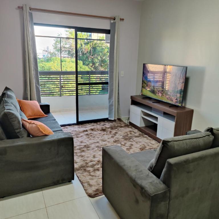 Apartamento de 3 habitaciones excelente ubicación - Three-Bedroom Apartment - 10