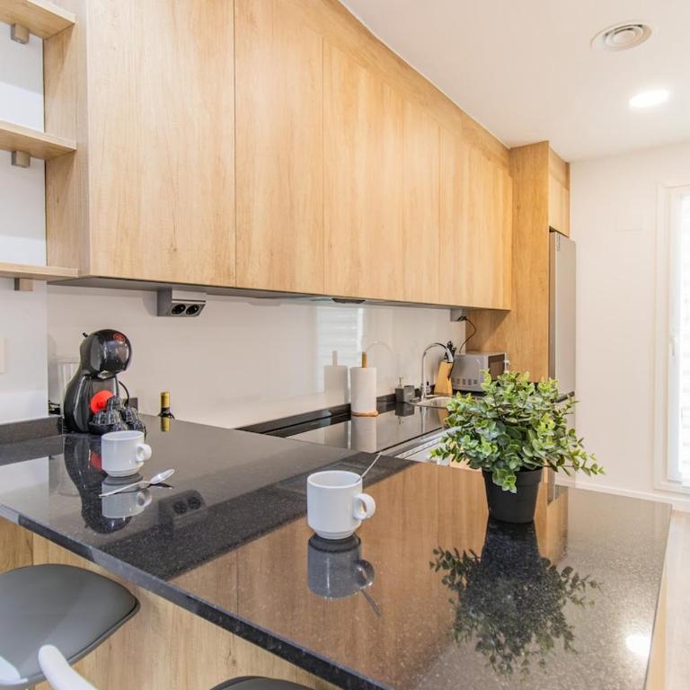 Your luxury getaway in downtown Zaragoza - Apartamento de 4 dormitorios con balcón - 12