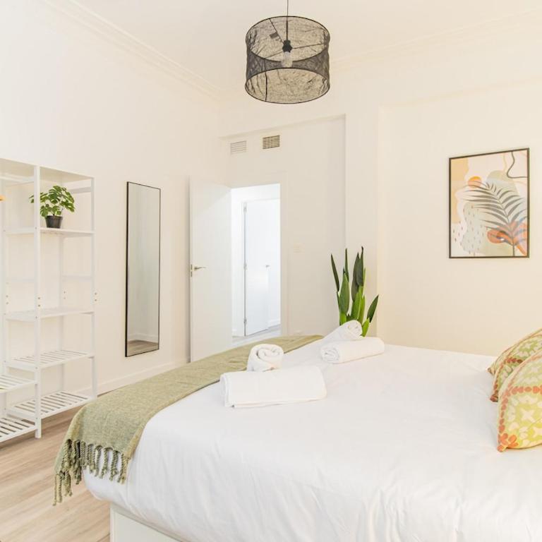 Your luxury getaway in downtown Zaragoza - Apartamento de 4 dormitorios con balcón - 14
