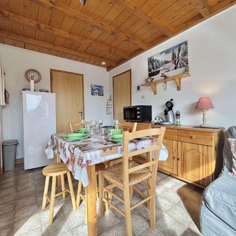 Appartement au pied des pistes avec terrasse, parking privé, casier à skis, proche commerces - Appartement 1 Chambre - 4