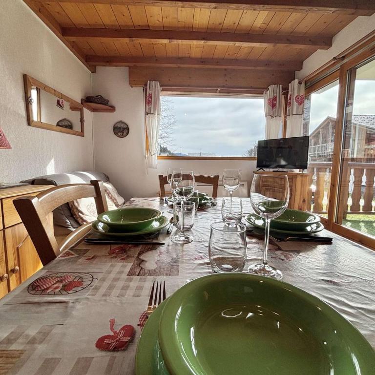 Appartement au pied des pistes avec terrasse, parking privé, casier à skis, proche commerces - Appartement 1 Chambre - 6