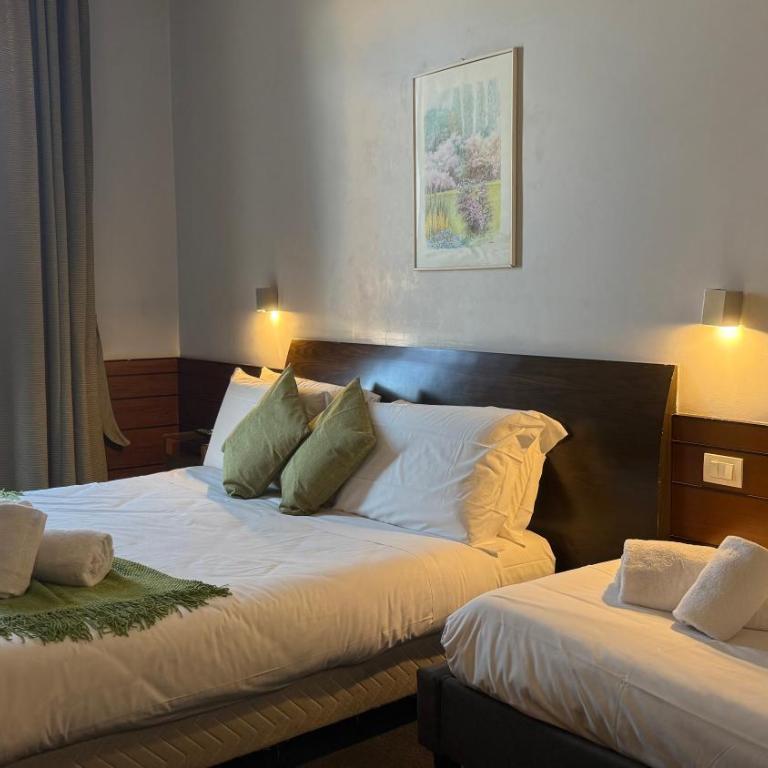 Romalive Hotel - Camera Tripla - 3