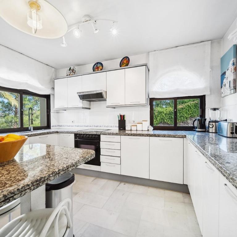 Luxury Living in Marbella Exclusive Villa RDR491 - Villa con piscina privada - 33