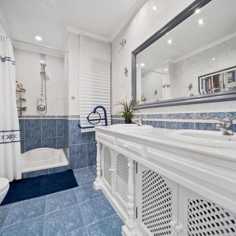 Luxury Living in Marbella Exclusive Villa RDR491 - Villa con piscina privada - 36