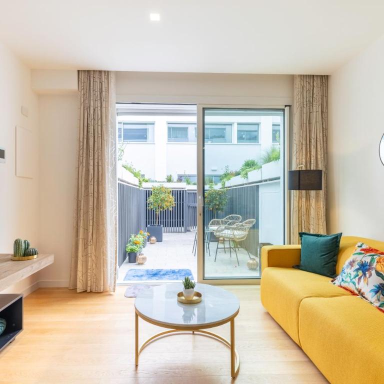 Suite & Outdoor Patio - Colosseum & Fori Imperiali - Appartamento con 2 Camere da Letto - 5