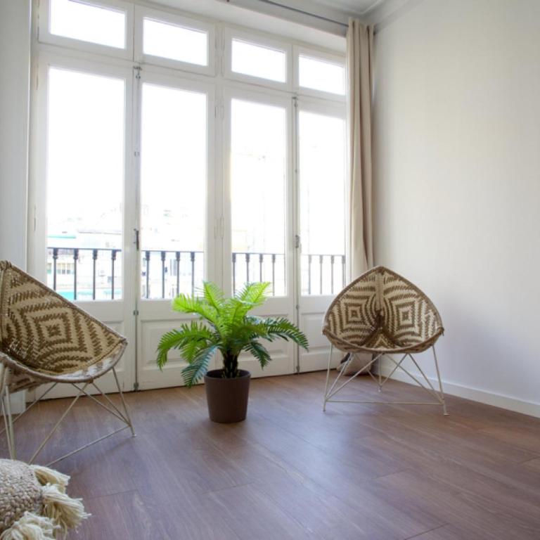 BarcelonaForRent The Central Place - Apartamento Superior con 2 dormitorios, balcón y 2 baños - A - 5